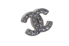 Load image into Gallery viewer, 極美品 CHANEL シャネル ココマーク ピアス 両耳用 重量約2.7g 06C刻印 メタル ラインストーン シルバー クリア 中古 4c076489