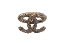 Load image into Gallery viewer, 極美品 CHANEL シャネル ココマーク リング 指輪 ラインストーン ゴールドカラー B14V刻印 重量約4.7g サイズ9号 中古 4c076491