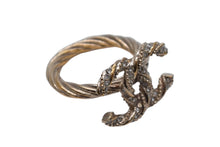 Load image into Gallery viewer, 極美品 CHANEL シャネル ココマーク リング 指輪 ラインストーン ゴールドカラー B14V刻印 重量約4.7g サイズ9号 中古 4c076491