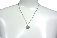 Load image into Gallery viewer, CHANEL シャネル ココマーク ネックレス 重量約3.7g 01P刻印 全長約44.5cm メタル ラインストーン シルバー 美品 中古 4c076495