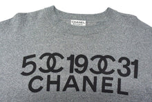 Load image into Gallery viewer, CHANEL シャネル スウェット トレーナー 5 19 31 ココマーク ロゴ 26412 1990年代 ヴィンテージ Lサイズ グレー 美品 中古 4c076557