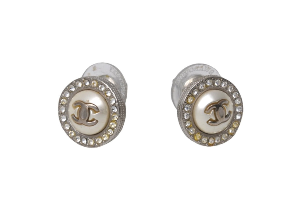 CHANEL Round Coco Mark Pearl Rhinestone Earrings Silver Metal Logo 4g A18P Accessories Jewelry Small Item Good Condition Used 4c076563