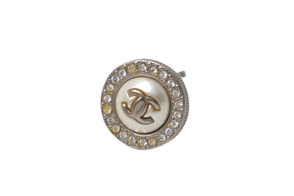 CHANEL Round Coco Mark Pearl Rhinestone Earrings Silver Metal Logo 4g A18P Accessories Jewelry Small Item Good Condition Used 4c076563