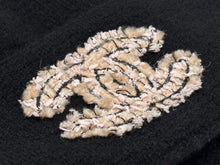 画像をギャラリービューアに読み込む, 極美品 CHANEL シャネル SS23 CC Logo Beanie CCロゴ ビーニー AA8603 カシミヤ ココマーク ブラック ジェニー着用モデル 中古 4b007698