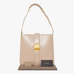 極美品 BOTTEGA VENETA ボッテガヴェネタ マリー ショルダーバッグ 578344 ナッパレザー ベージュ ゴールド金具 中古 4a007869