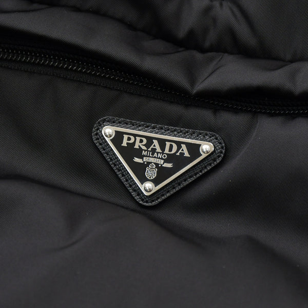 Like new PRADA Re-Nylon Anorak Parka SGC560 Triangle Plate Black M Size Black Metal Hardware Half Zip Used 4a007935