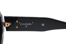 Load image into Gallery viewer, CHANEL シャネル CHANEl PARIS サングラス アイウェア 01949 94305 ココマーク ブラック ヴィンテージ 美品 中古 61879