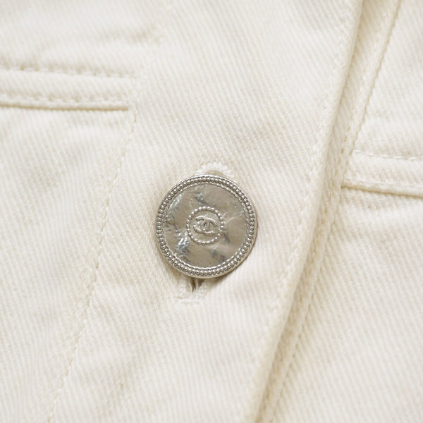 CHANEL Flower pattern denim jacket 2014 P76751V68765 Cotton White Silver hardware Size 46 Good condition Used 4a008648