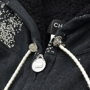 新品同様 CHANEL シャネル ココマーク ボア ジップアップパーカー スプラッシュ模様 P80197K11599 ブラック サイズL 中古 4a008726