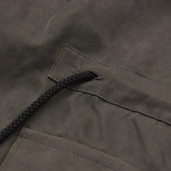 Very Good Condition Yohji Yamamoto Pour Homme PIGMENT DYE TWILL OPEN COLLAR WAIST STRING BLOUSE HW-B26-202 3 Sizes Khaki Drawcord Used 4a008744