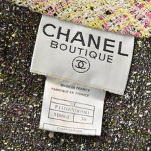 画像をギャラリービューアに読み込む, CHANEL シャネル テーラードスーツ セットアップ P11169V06580 サイズ38 ツイード ココマーク ジャケット スカート 美品 中古 4a000889