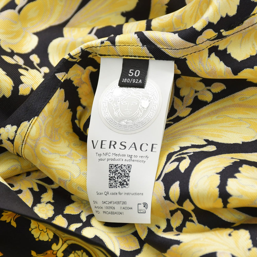Like new VERSACE Barocco pattern short sleeve shirt Americana fit silk black yellow size 50 used 4a008973