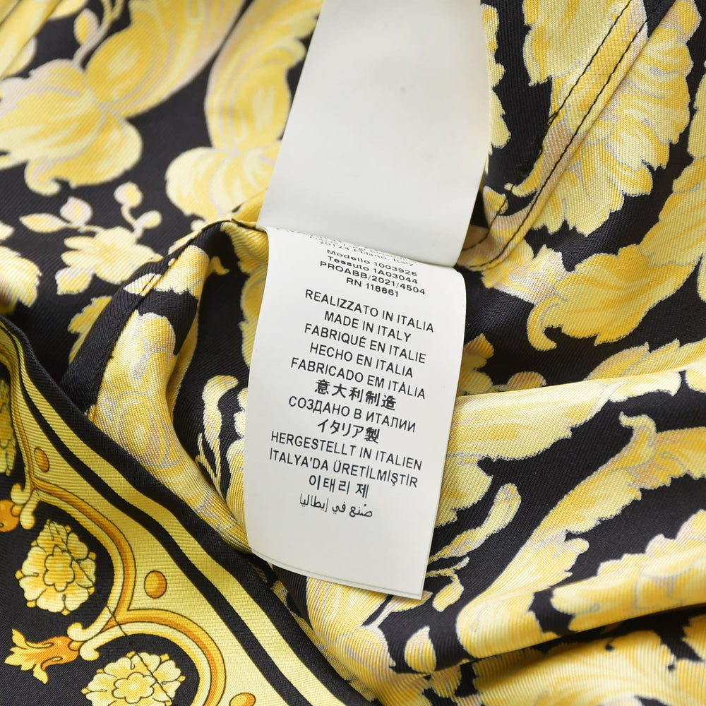 Like new VERSACE Barocco pattern short sleeve shirt Americana fit silk black yellow size 50 used 4a008973