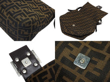 画像をギャラリービューアに読み込む, 極美品 FENDI フェンディ マンマバケット ワンショルダーバッグ 26325 ズッカ柄 ブラウン キャンバス レザー シルバー金具 中古 4b009080