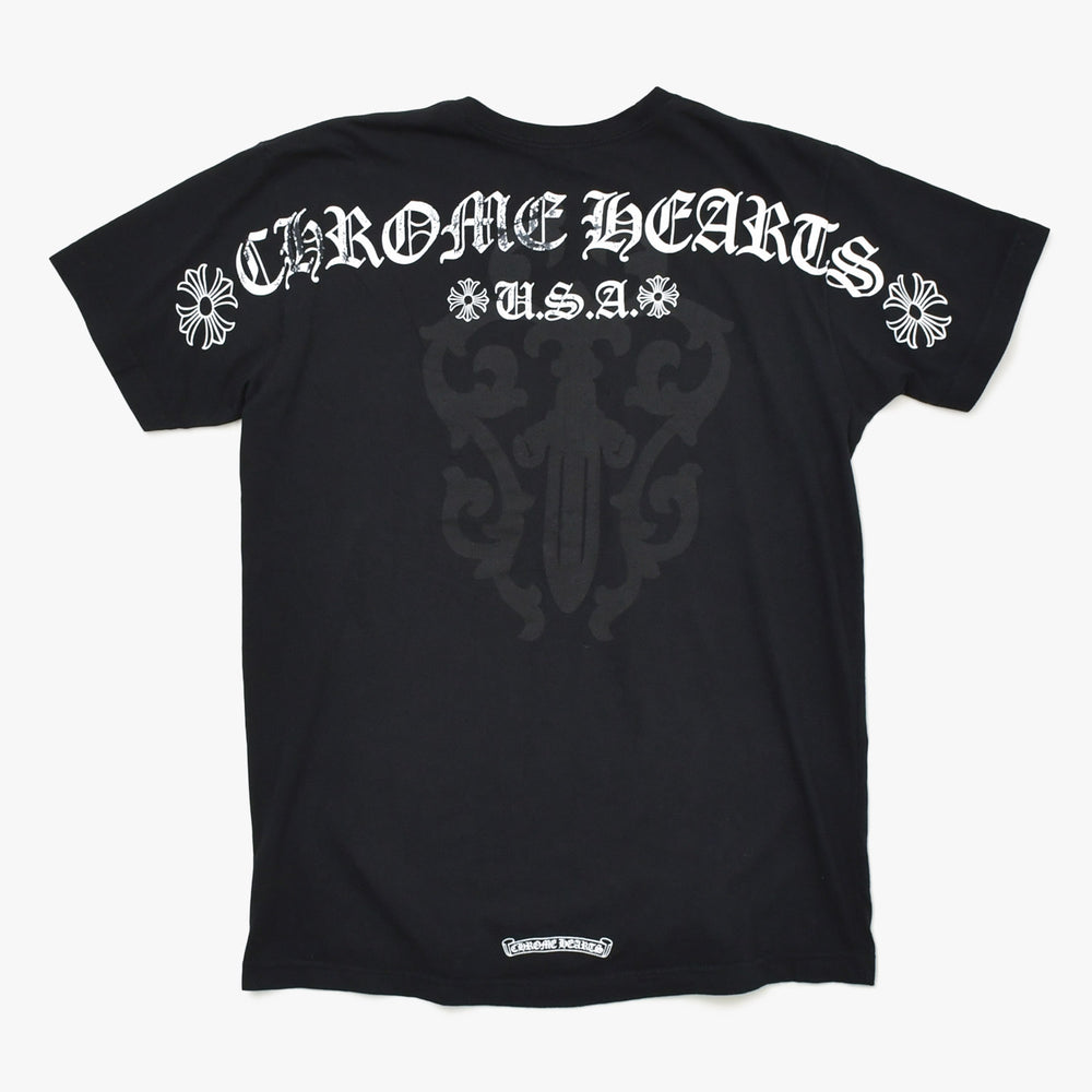 極美品 CHROME HEARTS クロムハーツ メンズハーフスリーブポケットTシャツ CHクロス ヘアリーダガー ブラック サイズL 中古 4a009381