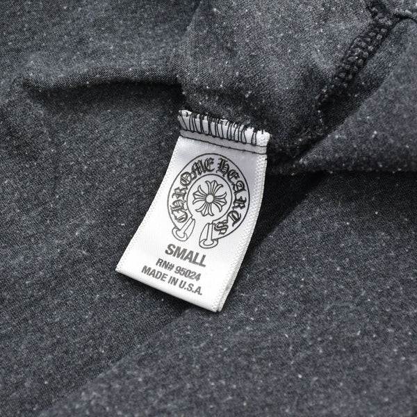 CHROME HEARTS Henley Neck Long Sleeve T-Shirt U.S.AGray with silver hardware, size S, excellent condition, pre-owned. (Item number: 4a009385)