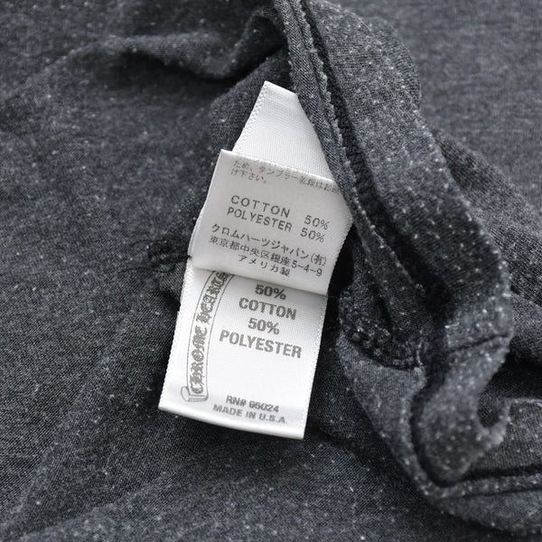 CHROME HEARTS Henley Neck Long Sleeve T-Shirt U.S.AGray with silver hardware, size S, excellent condition, pre-owned. (Item number: 4a009385)