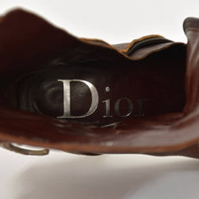 画像をギャラリービューアに読み込む, CHRISTIAN DIOR クリスチャンディオール ガリアーノ期 エンブロイダリー ヒールブーツ 蝶 花柄 刺繍 レザー ブラウン サイズ36 1/2 美品 中古 4b009414