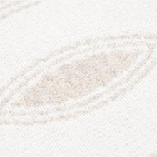 Load image into Gallery viewer, 極美品 CHANEL シャネル ココマーク デカロゴ クッション ウール カシミヤ ベージュ アイボリー 中古 4b009807