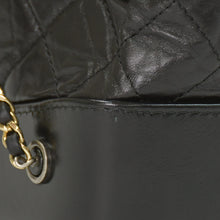 Load image into Gallery viewer, 極美品 CHANEL シャネル ガブリエル スモール バックパック A94485 26番台 ココマーク キルティング カーフスキン ブラック 中古 4b009963