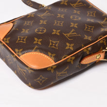画像をギャラリービューアに読み込む, 極美品 LOUIS VUITTON ルイヴィトン ダヌーブ ショルダーバッグ M45266 モノグラム PVC レザー ゴールド金具 中古 4b013935