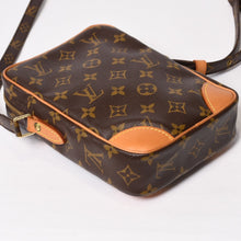 画像をギャラリービューアに読み込む, 極美品 LOUIS VUITTON ルイヴィトン ダヌーブ ショルダーバッグ M45266 モノグラム PVC レザー ゴールド金具 中古 4b013935