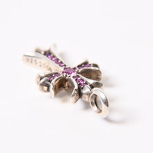 画像をギャラリービューアに読み込む, CHROME HEARTS クロムハーツ タイニーファットクロス ペンダントトップ シルバー925 ピンクサファイヤ 5.8g 美品 中古 4b014088