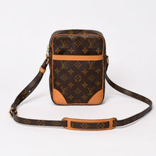 画像をギャラリービューアに読み込む, 極美品 LOUIS VUITTON ルイヴィトン ダヌーブ ショルダーバッグ M45266 モノグラム PVC レザー ゴールド金具 中古 4b013935