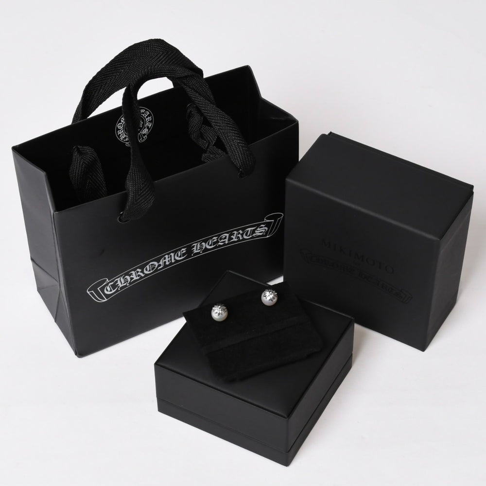 新品未使用 CHROME HEARTS クロムハーツ × ミキモト MIKIMOTO スタッド CHプラスパール ピアス 18K WG 中古 4b014110