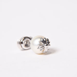 新品未使用 CHROME HEARTS クロムハーツ × ミキモト MIKIMOTO スタッド CHプラスパール ピアス 18K WG 中古 4b014110