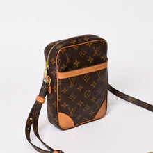画像をギャラリービューアに読み込む, 極美品 LOUIS VUITTON ルイヴィトン ダヌーブ ショルダーバッグ M45266 モノグラム PVC レザー ゴールド金具 中古 4b013935