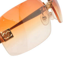 画像をギャラリービューアに読み込む, 極美品 CHANEL シャネル リムレス サングラス アイウェア 4026 c.139/56 サイズ63□17 120 ココマーク オレンジ ブラウン 中古 4b014021