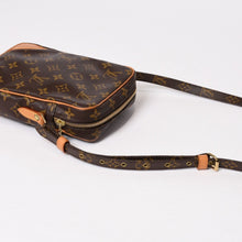 画像をギャラリービューアに読み込む, 極美品 LOUIS VUITTON ルイヴィトン ダヌーブ ショルダーバッグ M45266 モノグラム PVC レザー ゴールド金具 中古 4b013935