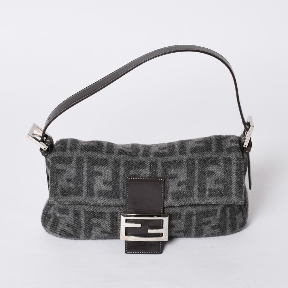 FENDI フェンディ マンマバケット ワンショルダーバッグ ズッキーノ ウール グレー 美品 中古 4a000498