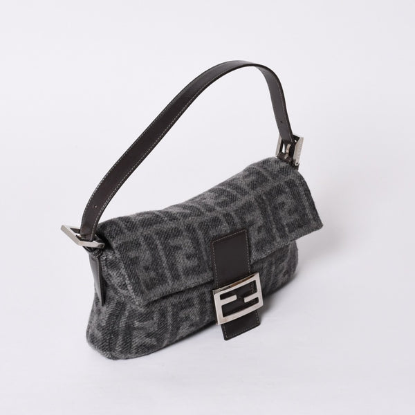 FENDI フェンディ マンマバケット ワンショルダーバッグ ズッキーノ ウール グレー 美品 中古 4a000498