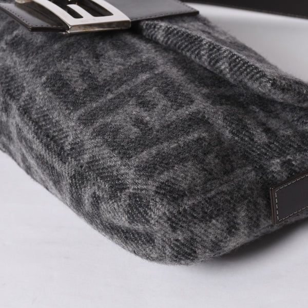FENDI フェンディ マンマバケット ワンショルダーバッグ ズッキーノ ウール グレー 美品 中古 4a000498
