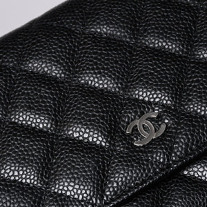 新品同様 CHANEL シャネル チェーンウォレット 長財布 AP0250 29番台 ココマーク キャビアスキン ブラック シルバー金具 中古 4a000415