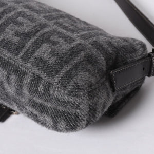FENDI フェンディ マンマバケット ワンショルダーバッグ ズッキーノ ウール グレー 美品 中古 4a000498