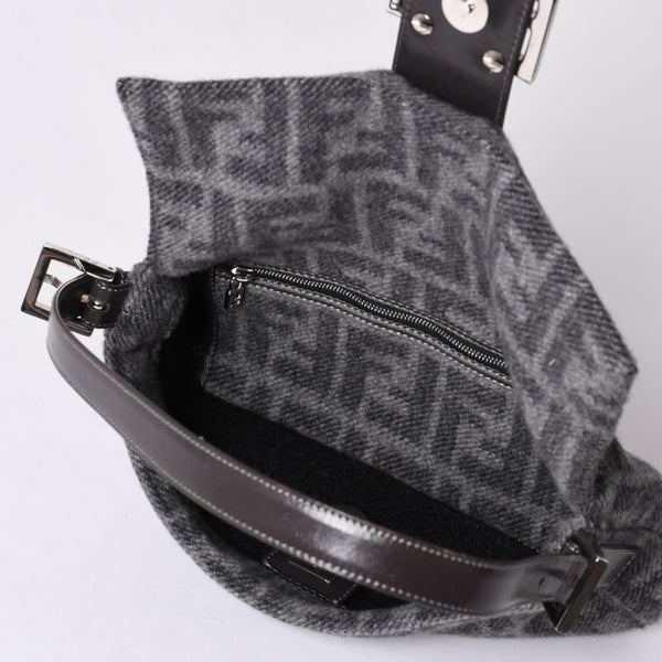 FENDI フェンディ マンマバケット ワンショルダーバッグ ズッキーノ ウール グレー 美品 中古 4a000498