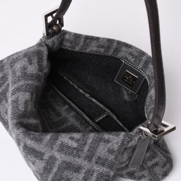 FENDI フェンディ マンマバケット ワンショルダーバッグ ズッキーノ ウール グレー 美品 中古 4a000498