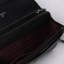 画像をギャラリービューアに読み込む, 新品同様 CHANEL シャネル チェーンウォレット 長財布 AP0250 29番台 ココマーク キャビアスキン ブラック シルバー金具 中古 4a000415