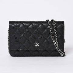 新品同様 CHANEL シャネル チェーンウォレット 長財布 AP0250 29番台 ココマーク キャビアスキン ブラック シルバー金具 中古 4a000415