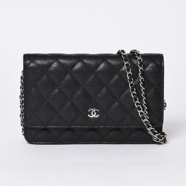 新品同様 CHANEL シャネル チェーンウォレット 長財布 AP0250 29番台 ココマーク キャビアスキン ブラック シルバー金具 中古 4a000415