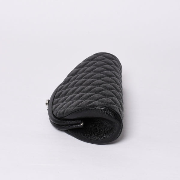 New and unused CHANEL Timeless Classic Clutch Bag No. 19 Coco Mark Caviar Skin Quilted Silver Hardware Used 4a000473