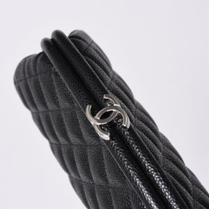 New and unused CHANEL Timeless Classic Clutch Bag No. 19 Coco Mark Caviar Skin Quilted Silver Hardware Used 4a000473