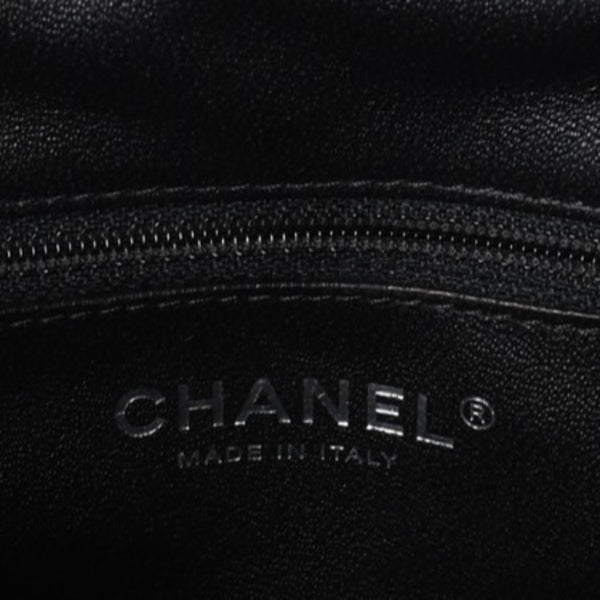 New and unused CHANEL Timeless Classic Clutch Bag No. 19 Coco Mark Caviar Skin Quilted Silver Hardware Used 4a000473