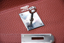Load image into Gallery viewer, 極美品 HERMES エルメス ケリーアドGM リュックサック バッグパック トゴ ルージュアッシュ ◽︎D刻印 シルバー金具 中古 4b012825