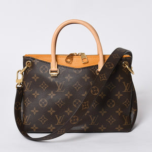 Very good condition LOUIS VUITTON Pallas MM handbag M40929 Monogram canvas Yellow Gold hardware Used 4a000599