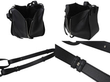 画像をギャラリービューアに読み込む, 極美品 LOEWE ロエベ ハンモックバッグ スモール ショルダーバッグ エンボス加工 2way レザー ブラック シルバー金具 中古 4b003003