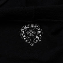 画像をギャラリービューアに読み込む, CHROME HEARTS クロムハーツ セメタリークロスジップアップパーカー CHクロス セメタリークロス シルバー金具 ブラック 黒 美品 中古 4a002033